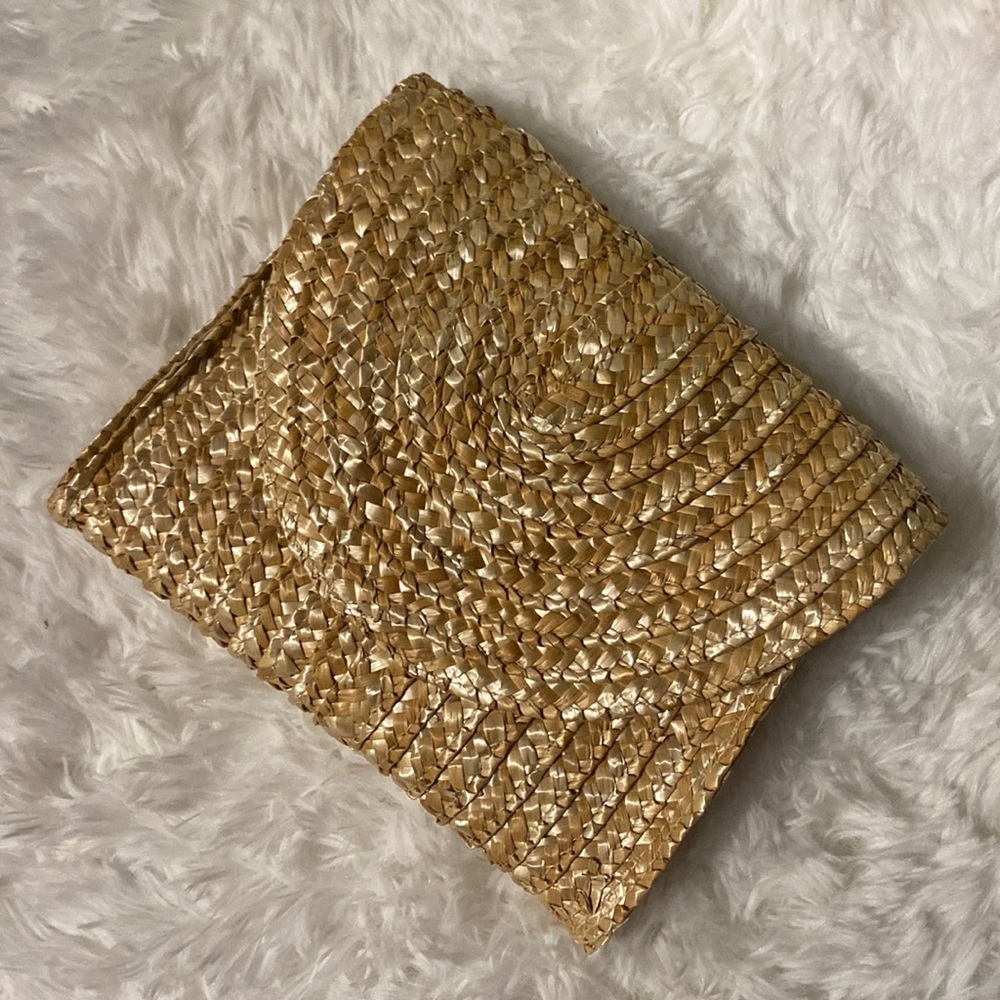 EWC Straw woven clutch nwot